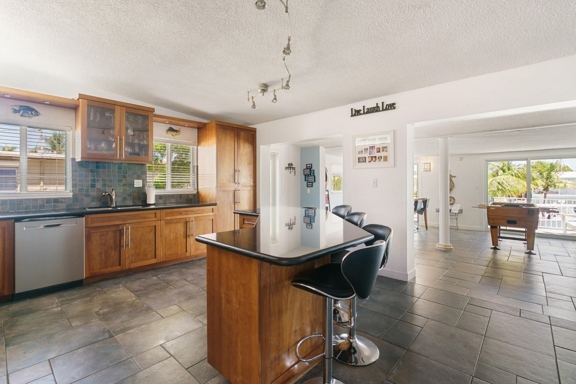 189 Ocean Drive, Tavernier, FL 33070 Photo