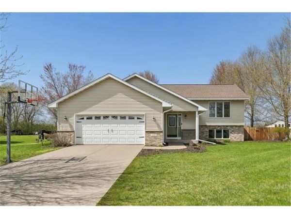 1315 Mallard Lane, New Richmond, WI 54017