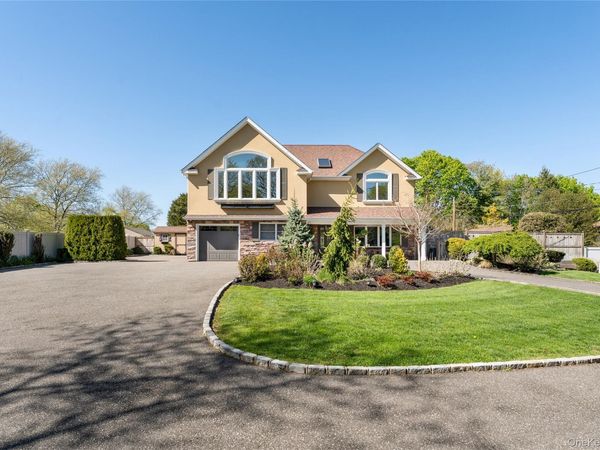 53 Burr Road , East Northport, NY 11731