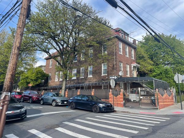621 E 237th Street , Bronx, NY 10466