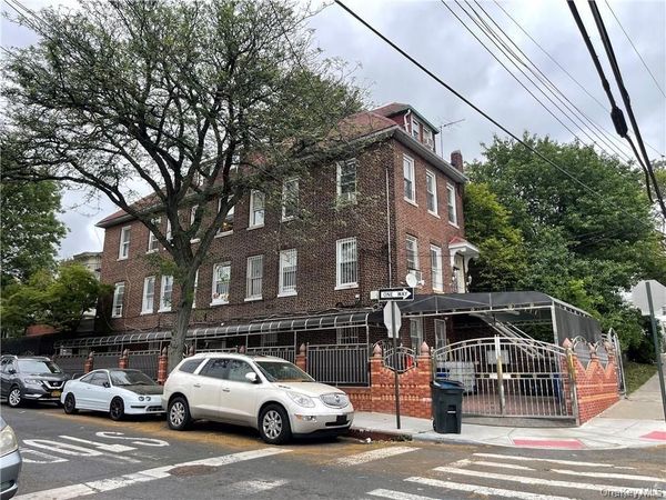 621 E 237th Street , Bronx, NY 10466