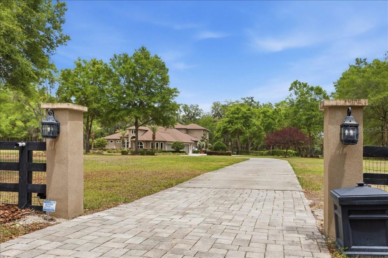 7369 NW 187th Terrace, Alachua, FL 32615 Photo