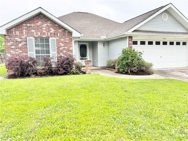 15217 BRANDON Drive, Ponchatoula, LA 70454