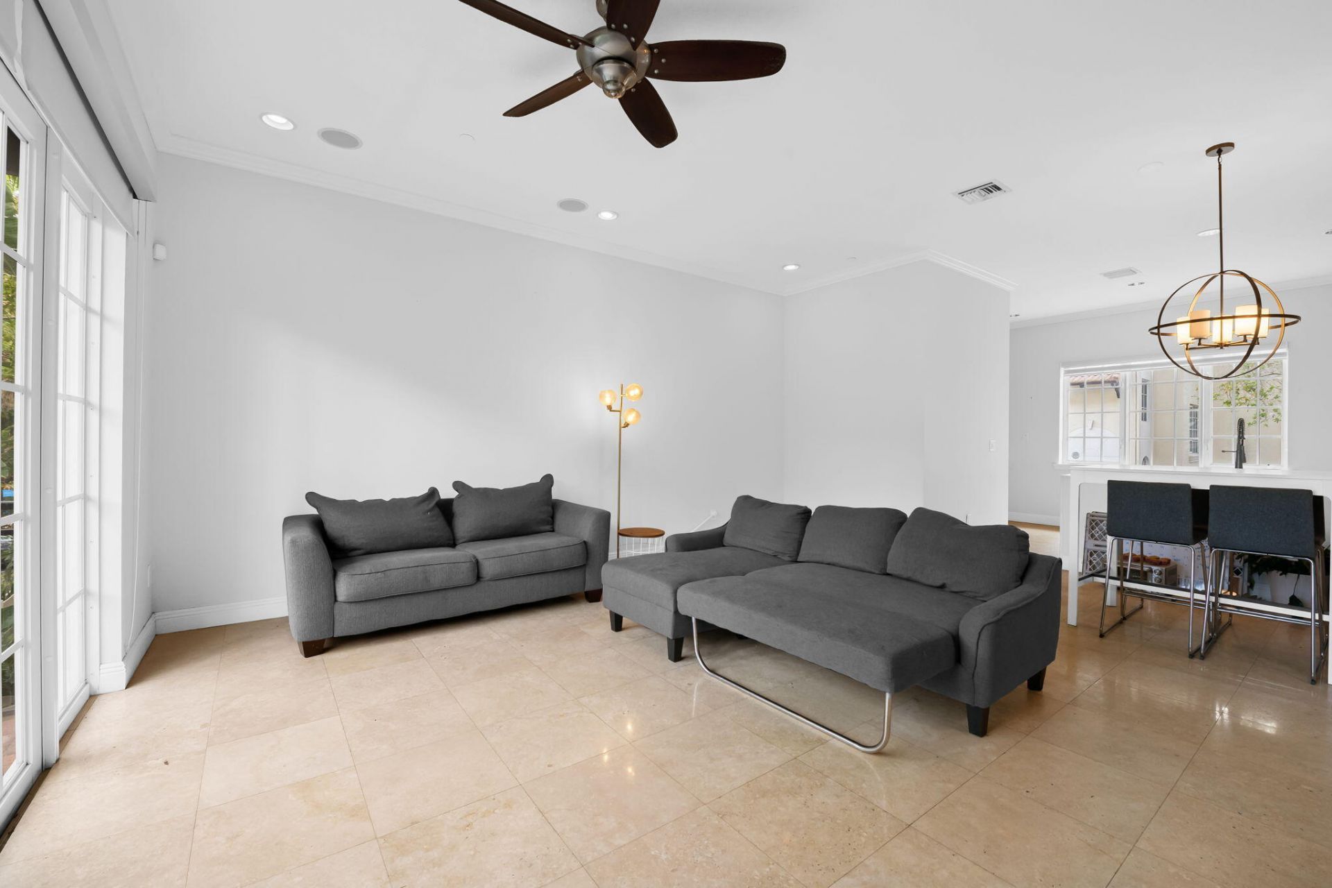 500 SE 7th Street, Unit 105, Fort Lauderdale, FL 33301 Photo