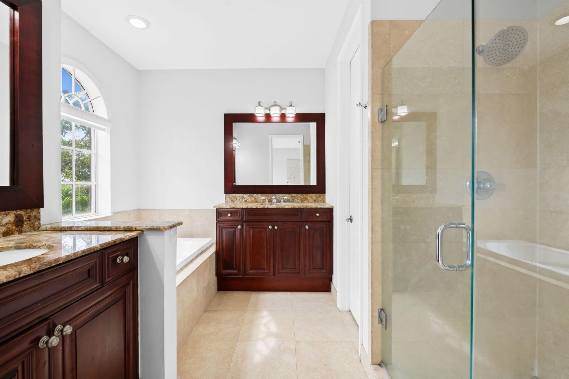 500 SE 7th Street, Unit 105, Fort Lauderdale, FL 33301 Photo