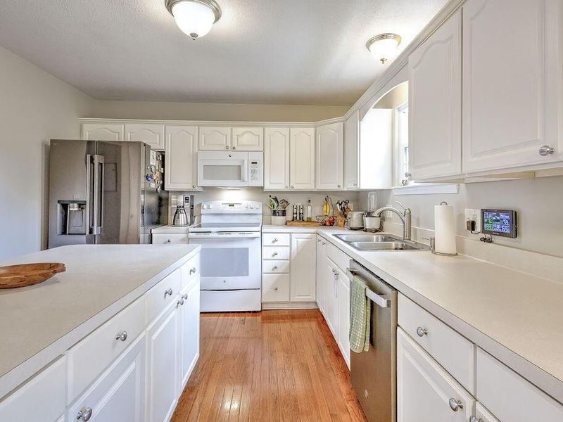 15 Garden Street, Centerburg, OH 43011 Photo 8