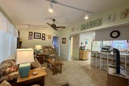 422 Sandlewood Dr. photo 4