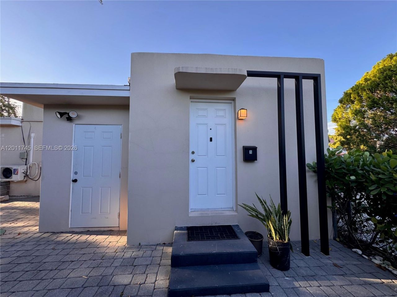 5800 Taylor St , Unit 1, Hollywood, FL 33021 Photo