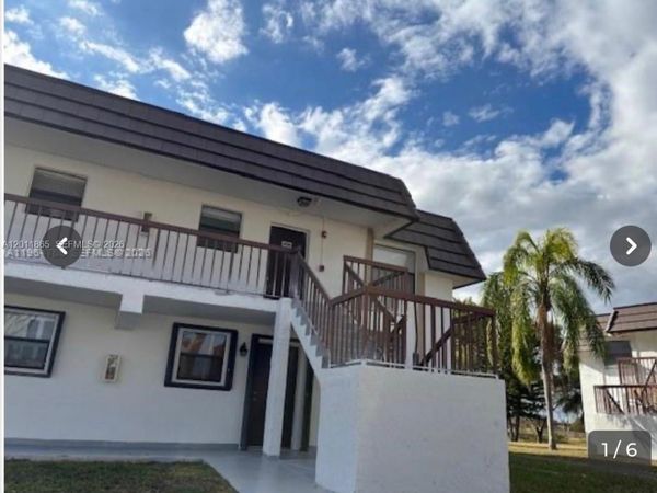 14857 SW 104th St , Unit 9-205, Miami, FL 33196