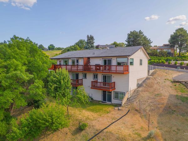 2841 Mayfair Dr, Lewiston, ID 83501