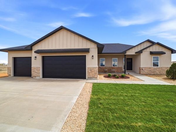 1218 N Challenger Pl, Pueblo West, CO 81007