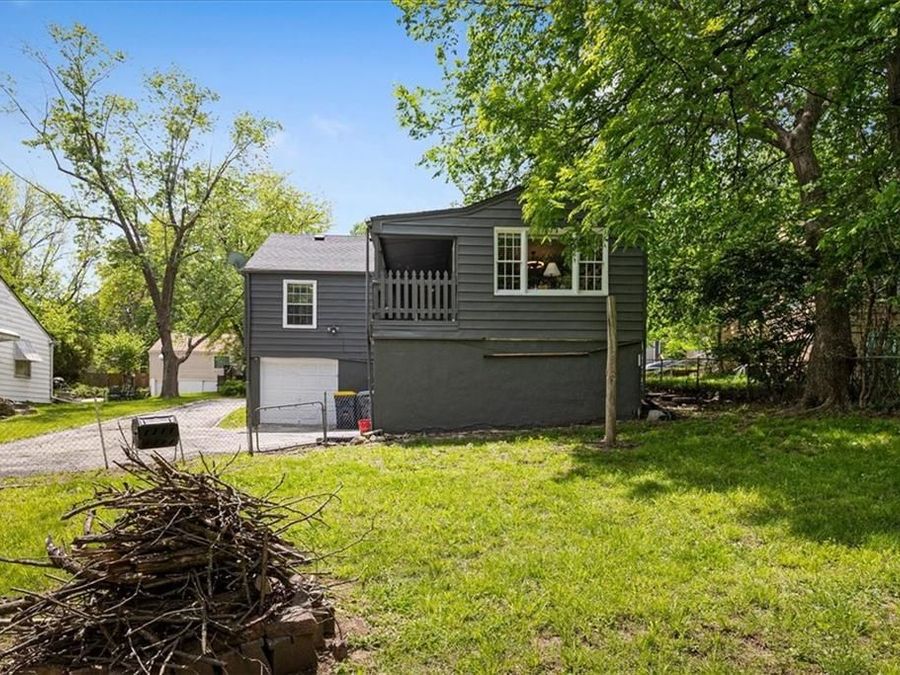 Property Image 32