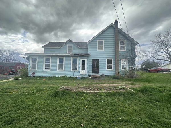32 South Main Street, Whiting, VT 05778