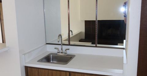 8609 Tiogawoods Dr, Sacramento, CA 95828 Photo