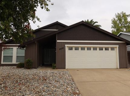 8609 Tiogawoods Dr, Sacramento, CA 95828 Photo