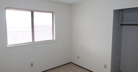 8609 Tiogawoods Dr, Sacramento, CA 95828 Photo