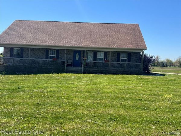 25260 32 Mile Road, Lenox Twp, MI 48050