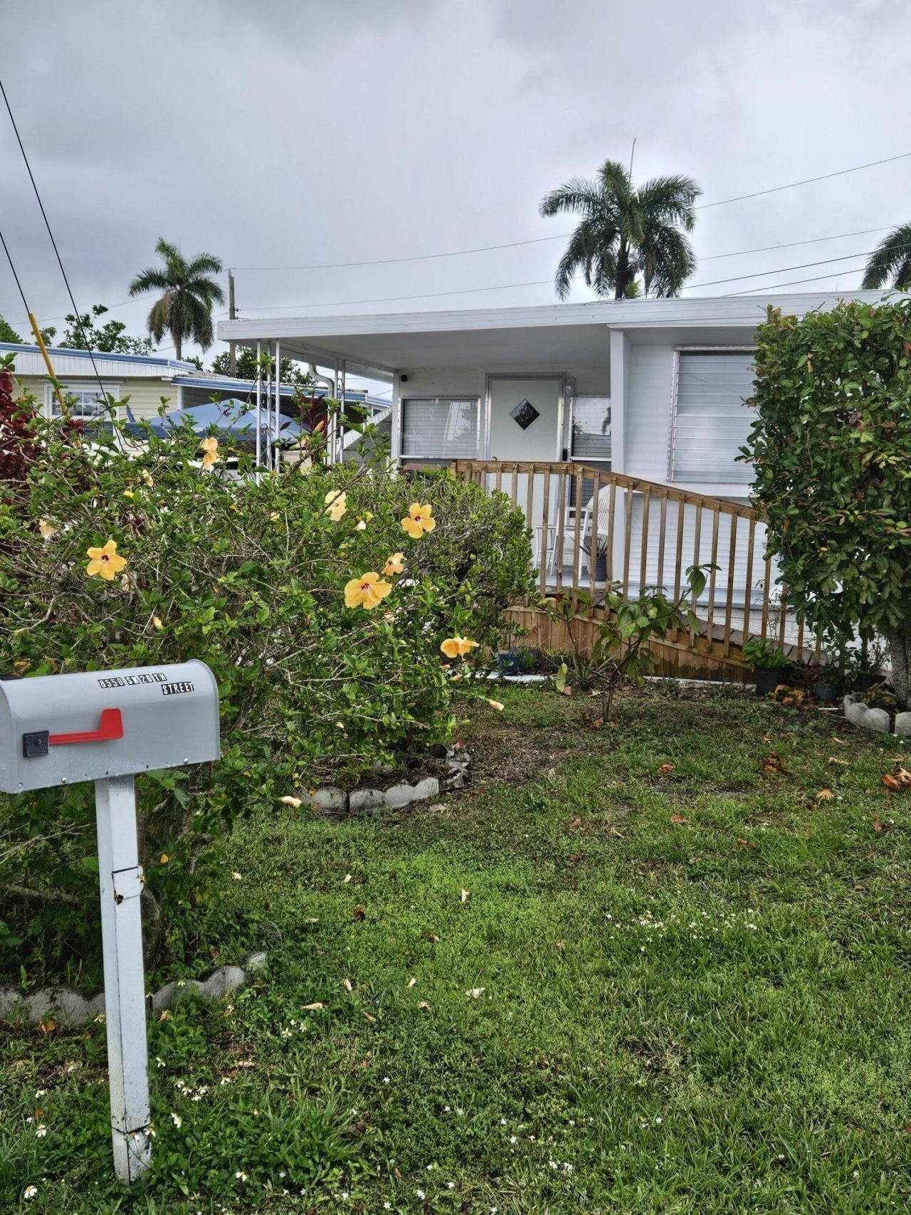 8550 SW 20th Street, Davie, FL 33324 Photo