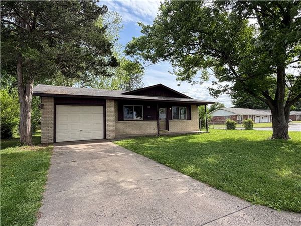 1915 Theodore Drive , Springdale, AR 72762