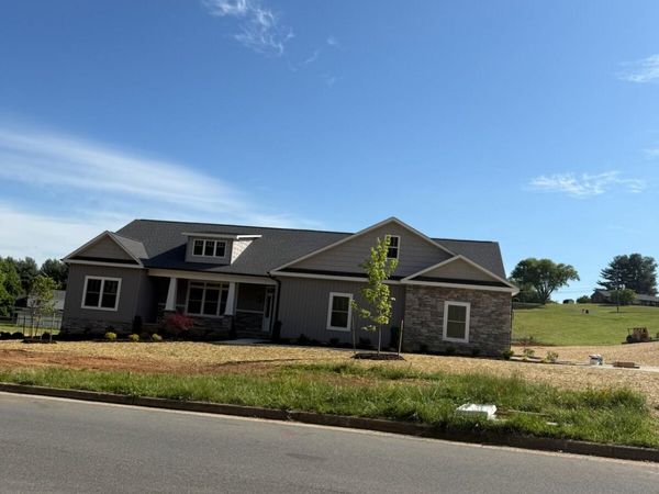 55 Highland DR , Roanoke, VA 24019
