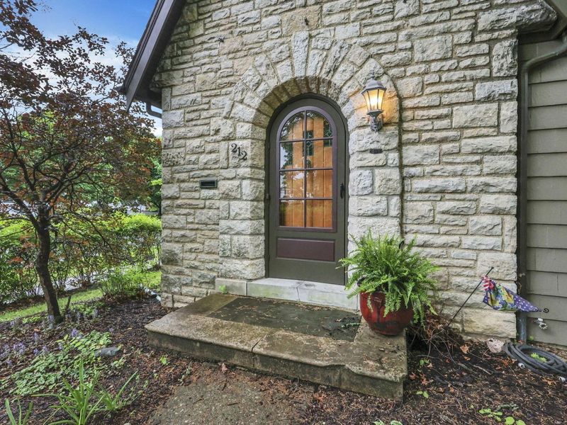 212 S Roosevelt Avenue, Columbus, OH 43209 Photo 5