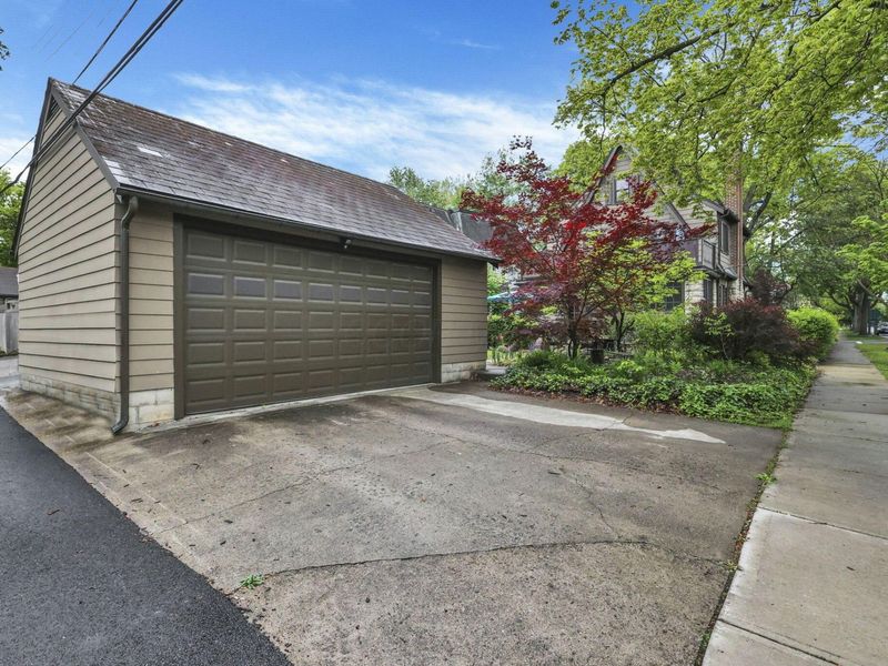 212 S Roosevelt Avenue, Columbus, OH 43209 Photo 73