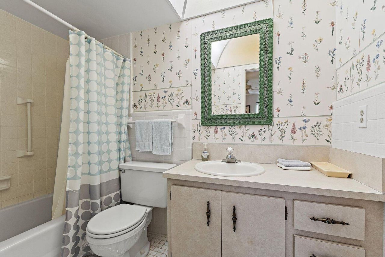 755 Saturn Street, Unit H206, Jupiter, FL 33477 Photo