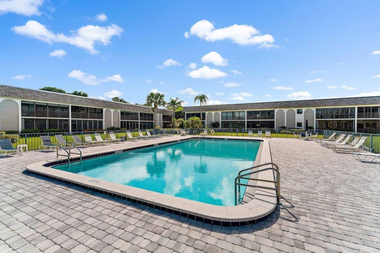 755 Saturn Street, Unit H206, Jupiter, FL 33477 Photo