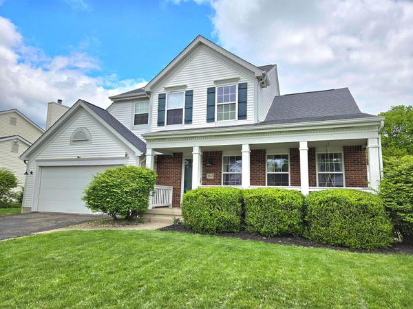 7843 Pinehill Road , Lewis Center, OH 43035