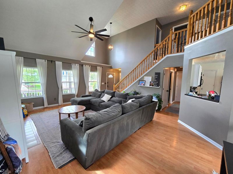 7843 Pinehill Road, Lewis Center, OH 43035 Photo 6