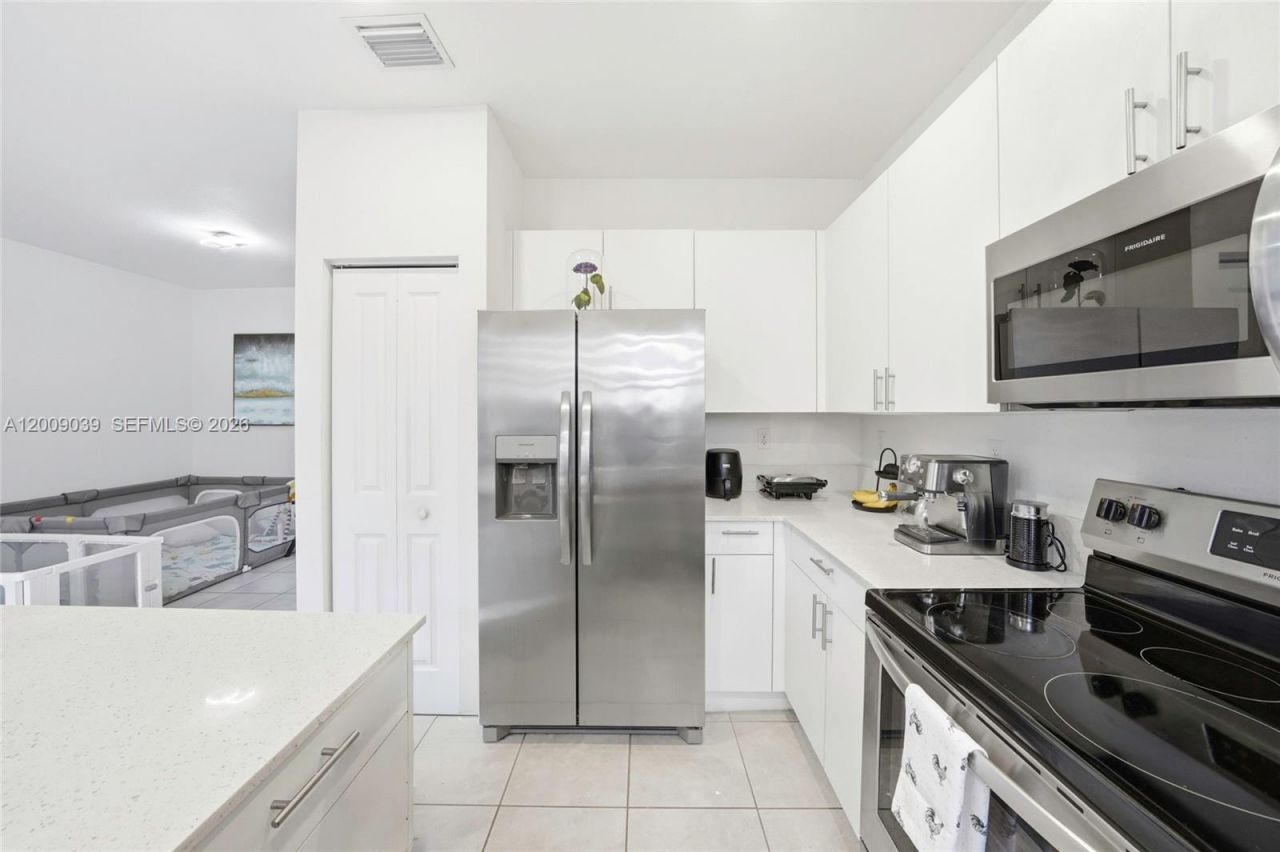 24644 SW 118th Ct , Homestead, FL 33032 Photo