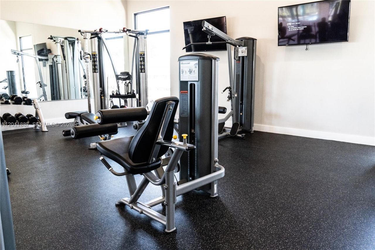 10599 W 33rd Ct , Hialeah, FL 33018 Photo