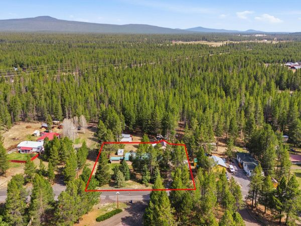 241 Kaehn Road, Crescent, OR 97733
