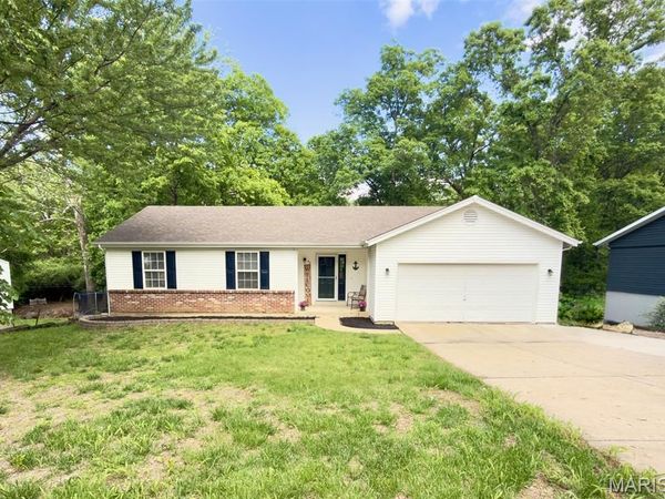42 N Kern Drive, O'Fallon, MO 63366