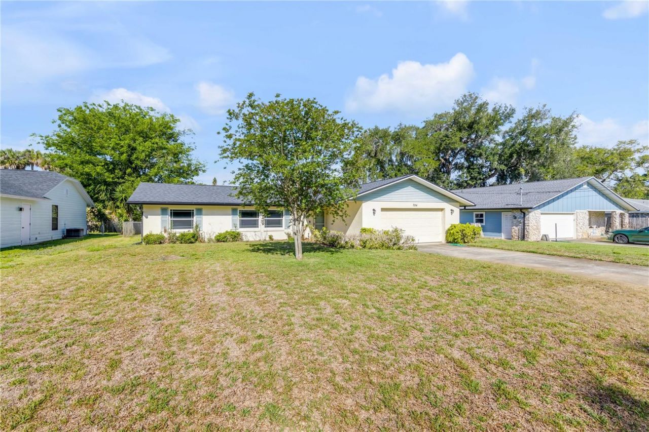 704 Green Road, New Smyrna Beach, FL 32168 Photo