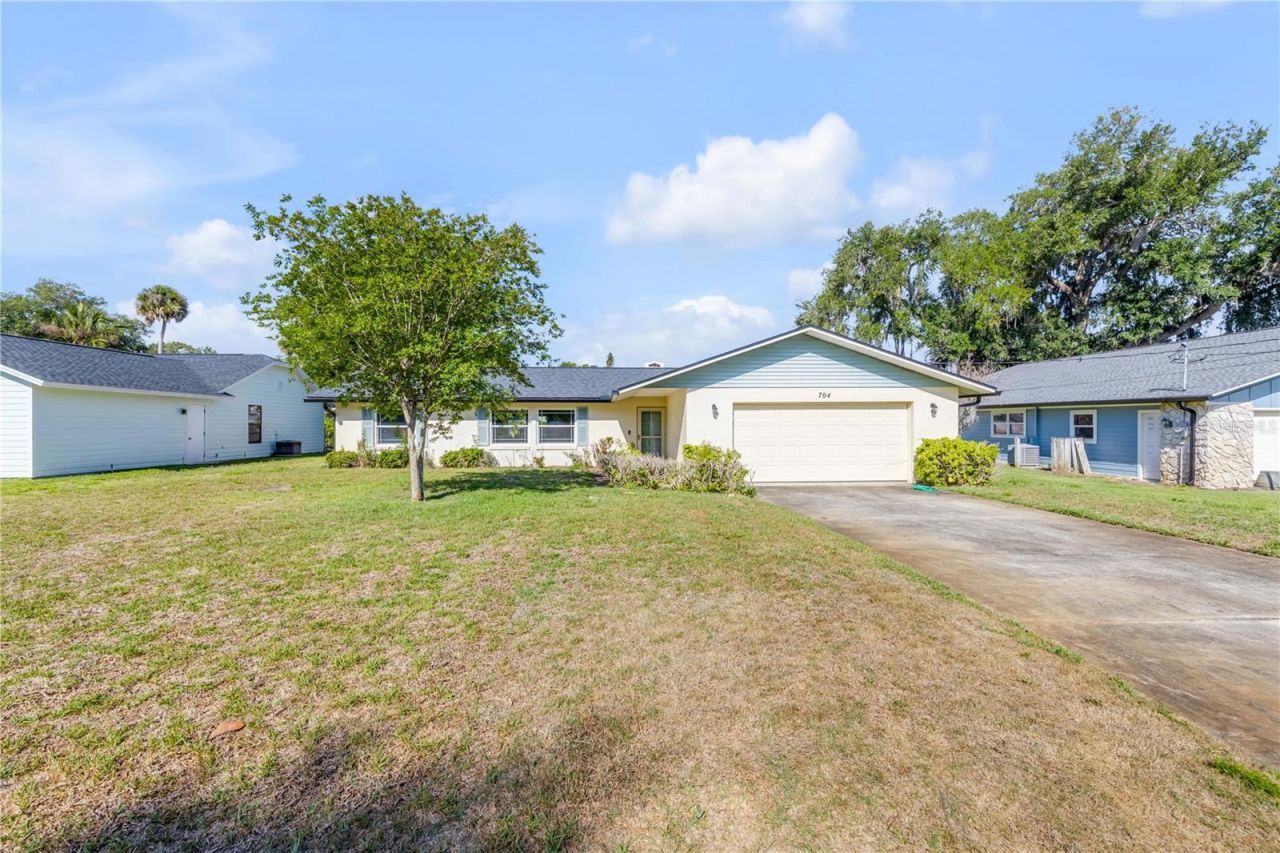 704 Green Road, New Smyrna Beach, FL 32168 Photo