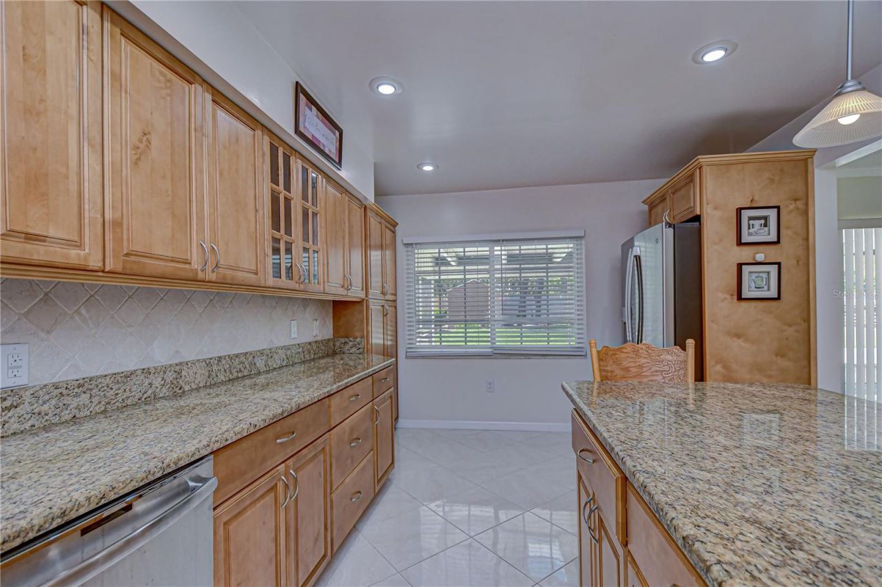 11912 Riverhills Drive, Tampa, FL 33617 Photo