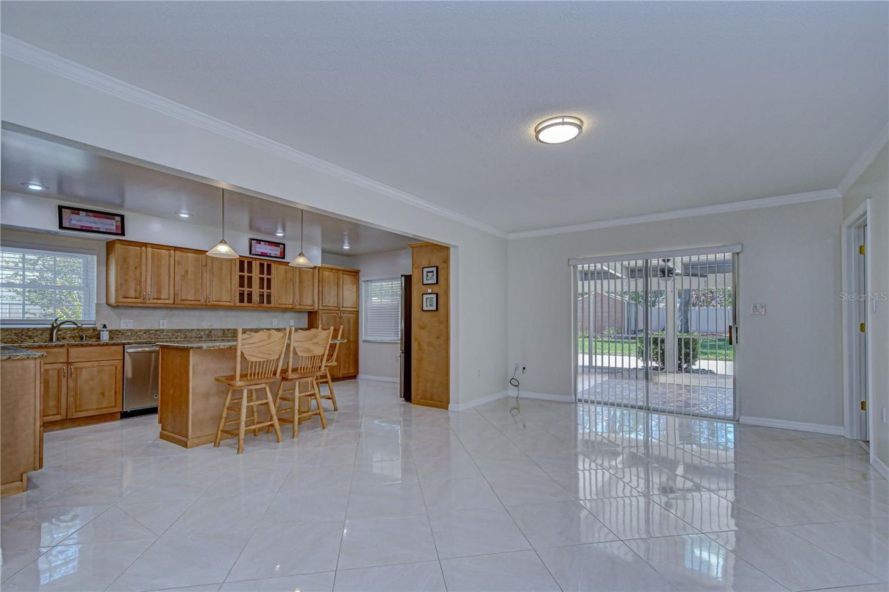 11912 Riverhills Drive, Tampa, FL 33617 Photo