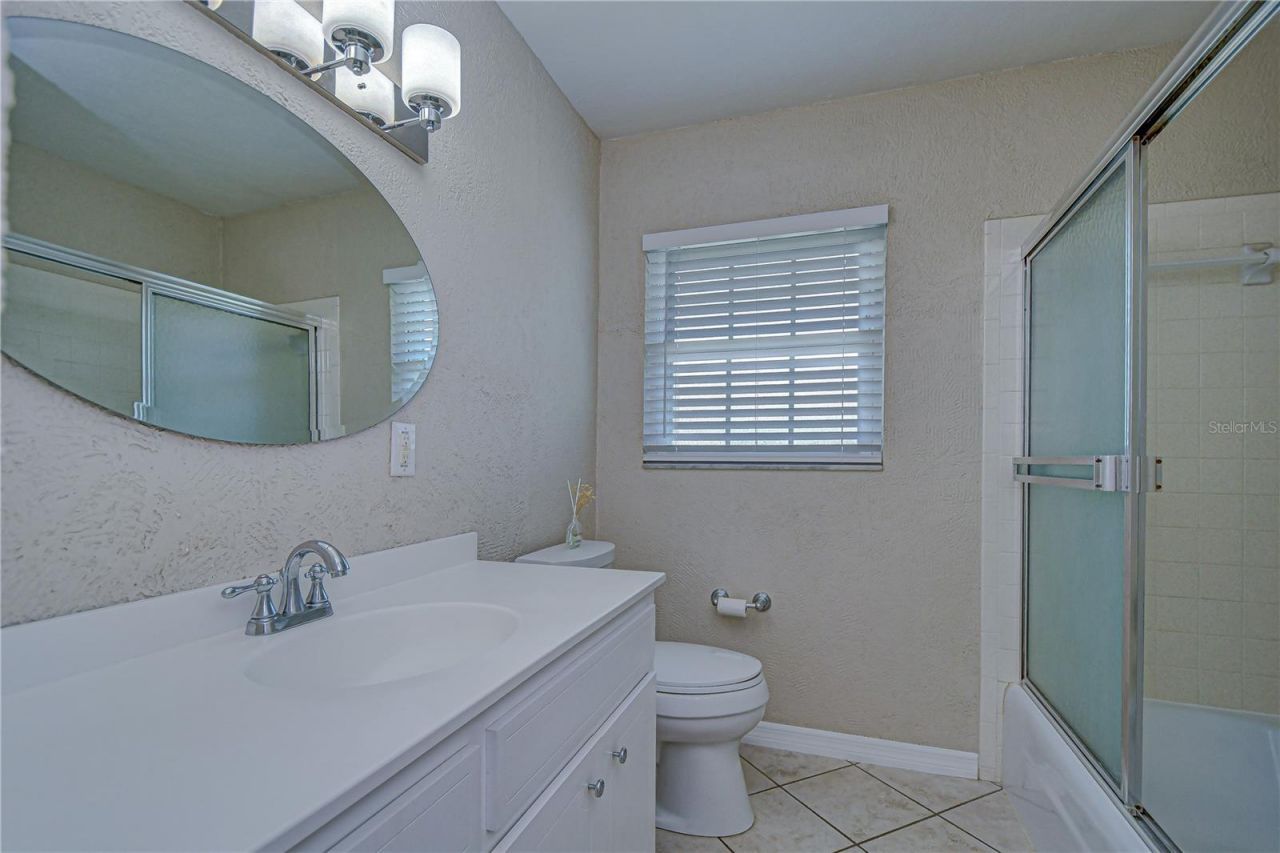 11912 Riverhills Drive, Tampa, FL 33617 Photo