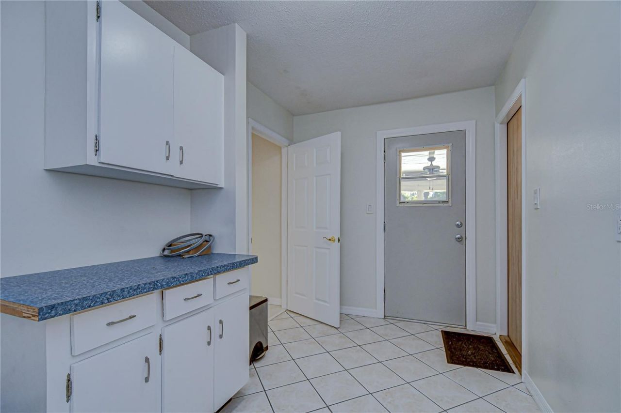 11912 Riverhills Drive, Tampa, FL 33617 Photo