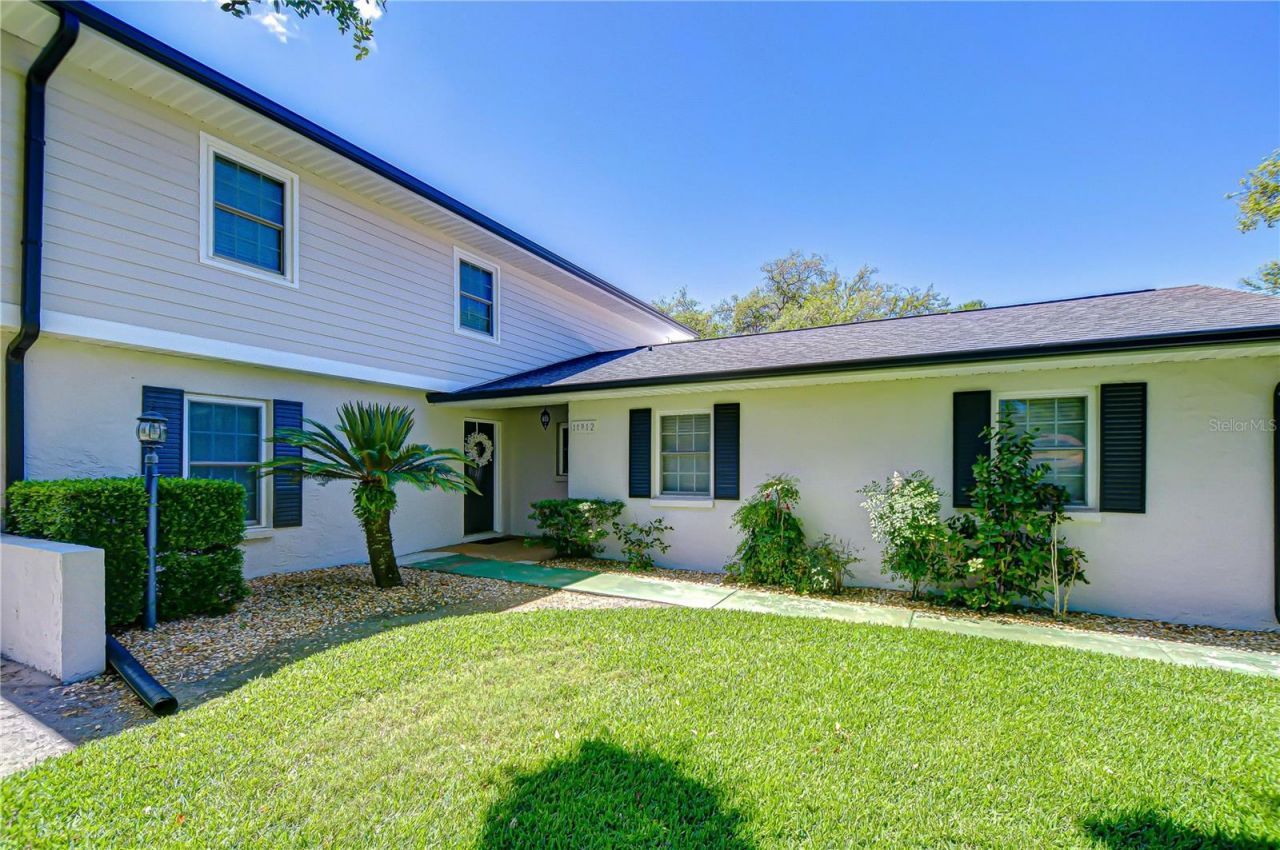11912 Riverhills Drive, Tampa, FL 33617 Photo