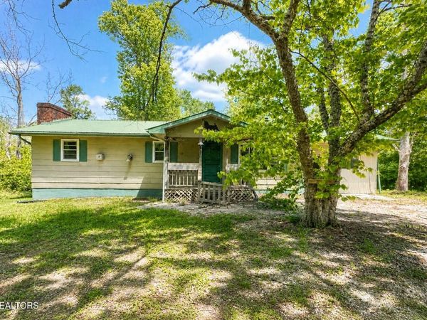 530 Boone Ridge Rd, Jamestown, TN 38556