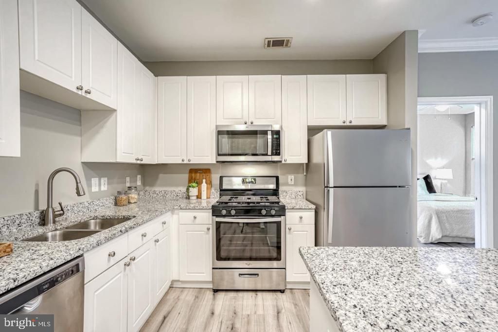 2791 Centerboro Drive, Unit 89, Vienna, VA 22181 Main Photo