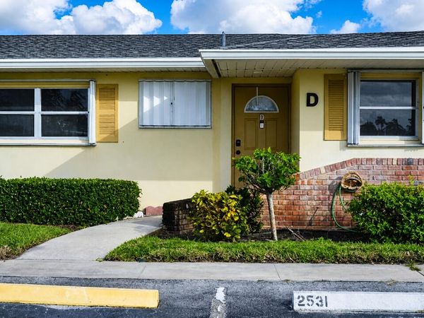 2531 W Barkley Dr W W, Unit D, West Palm Beach, FL 33415