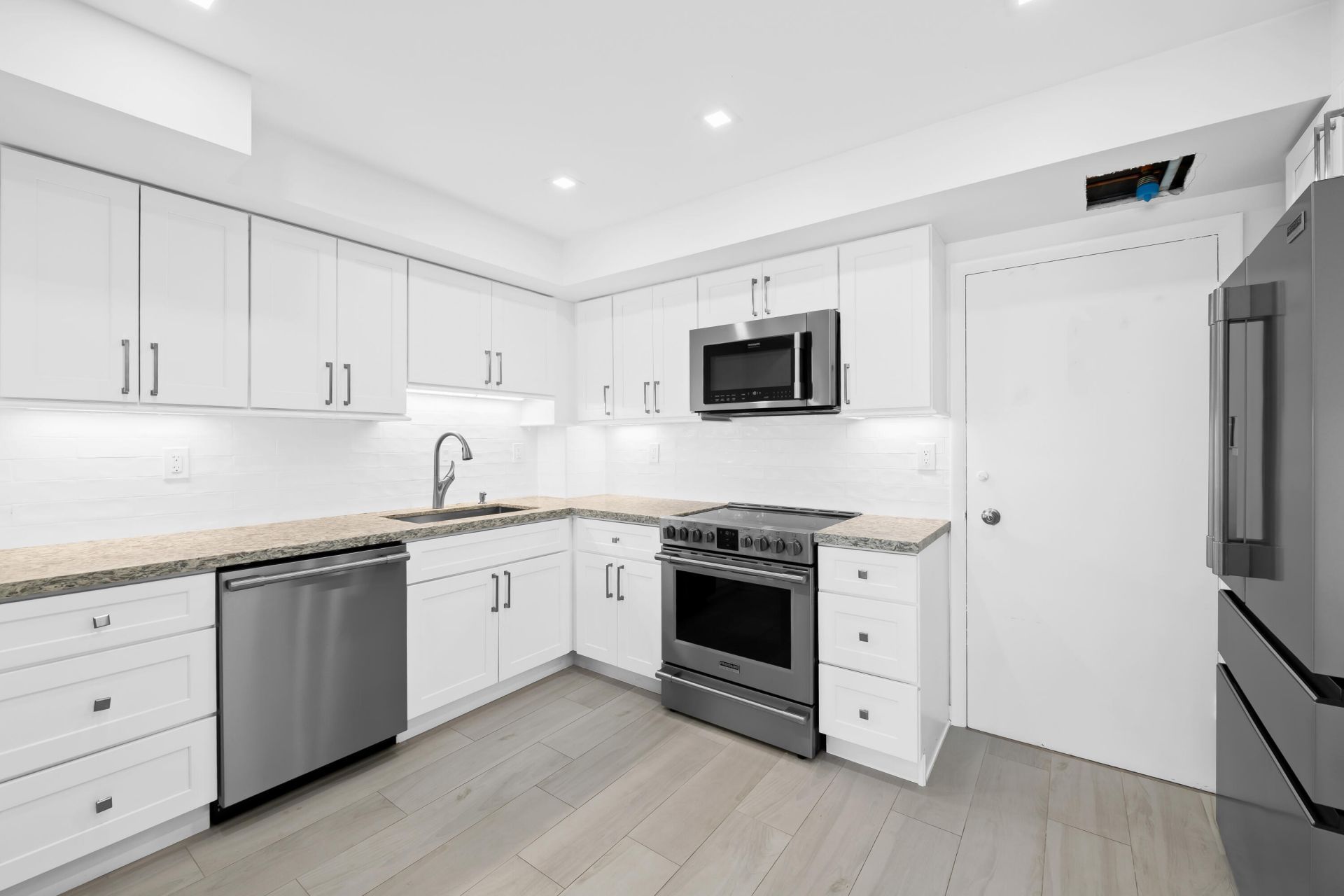 3850 Galt Ocean Drive, Unit Apt 1804, Fort Lauderdale, FL 33308 Photo