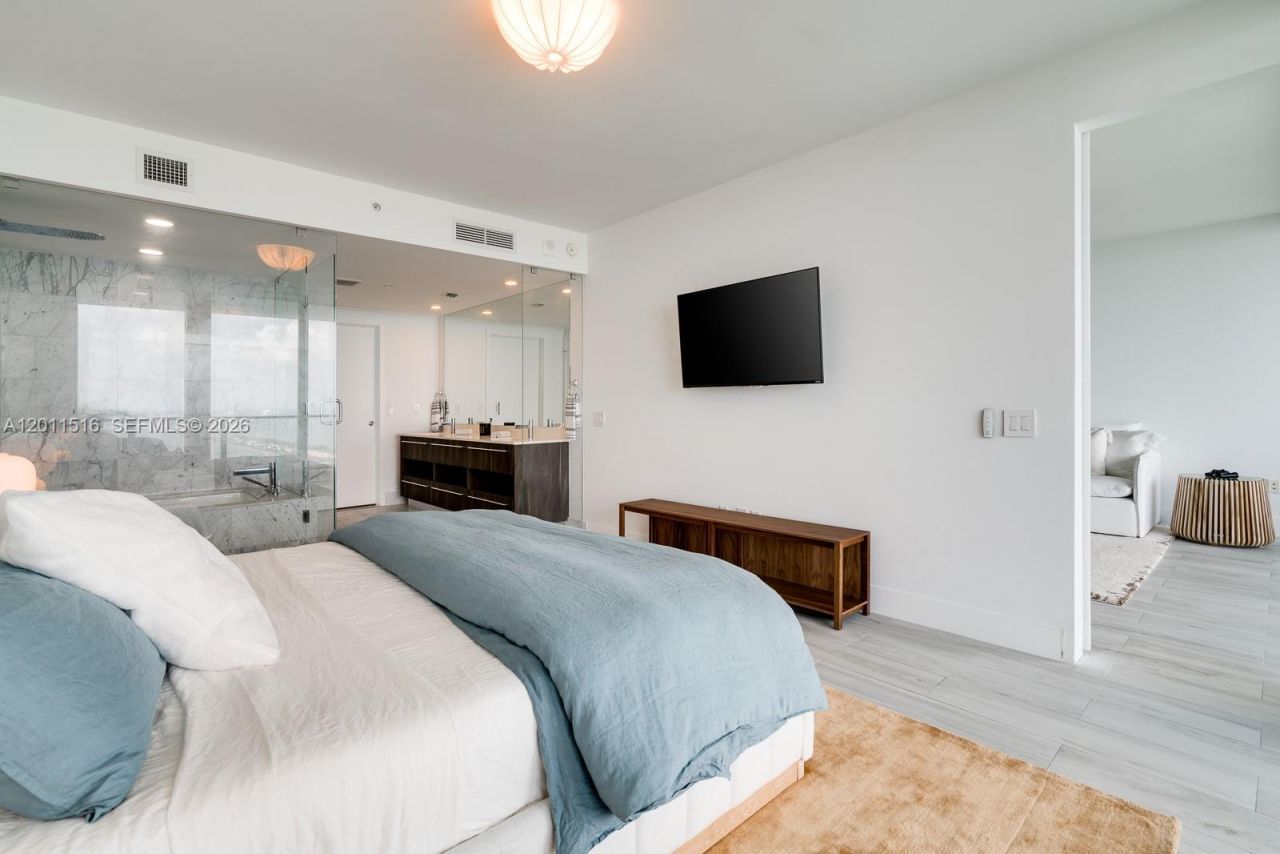 3131 NE 7th Ave, Unit 3804, Miami, FL 33137 Photo