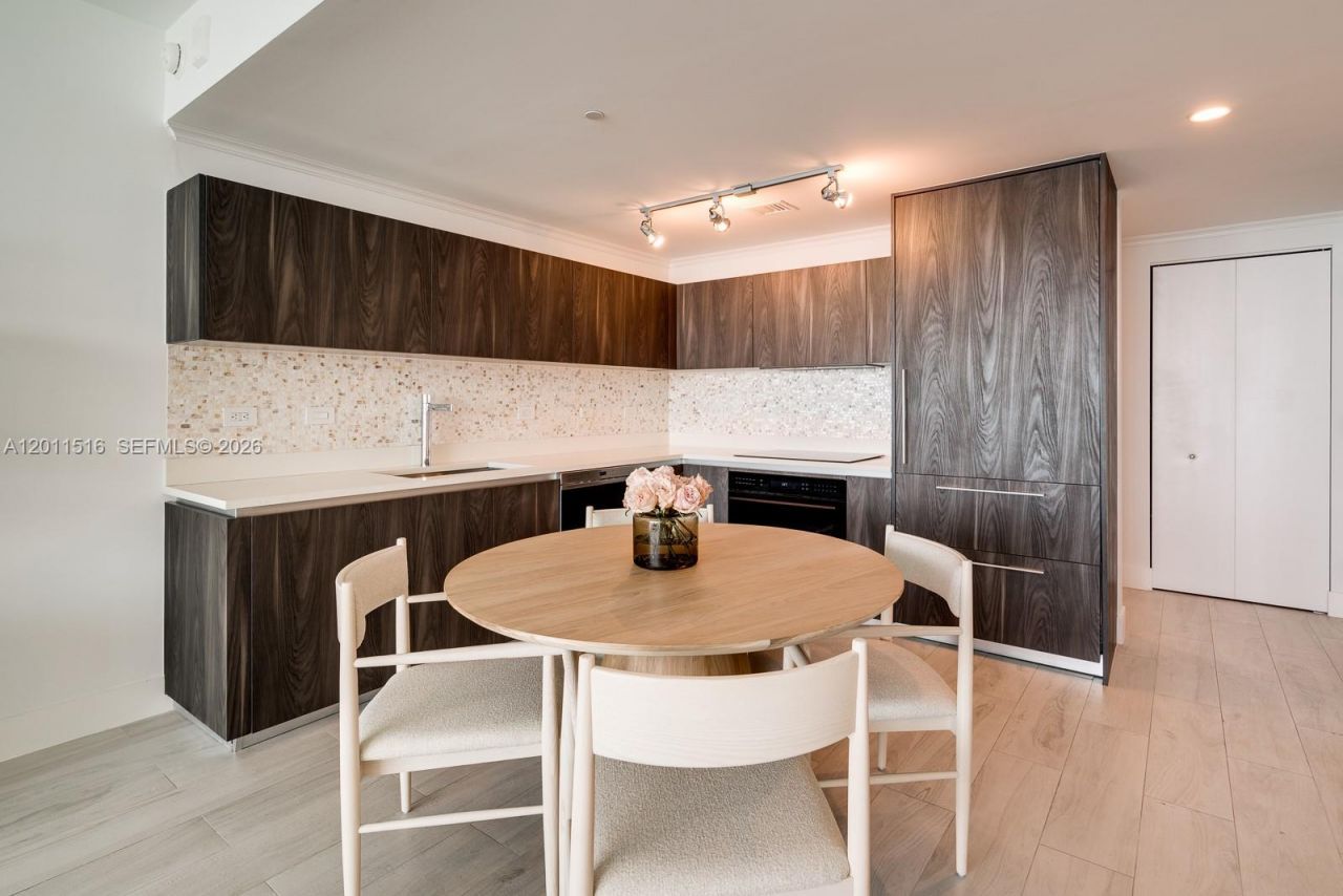 3131 NE 7th Ave, Unit 3804, Miami, FL 33137 Photo
