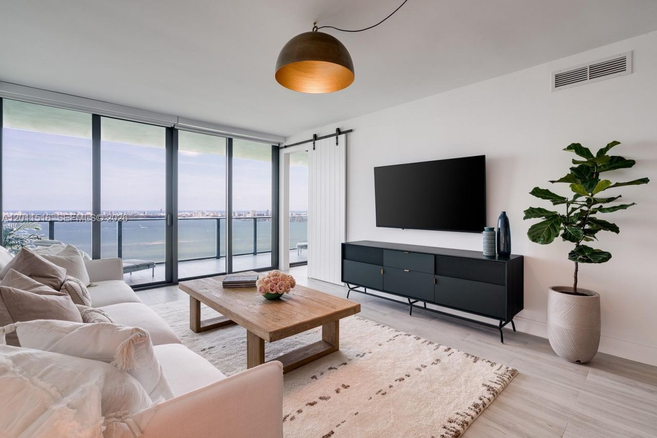 3131 NE 7th Ave, Unit 3804, Miami, FL 33137 Photo