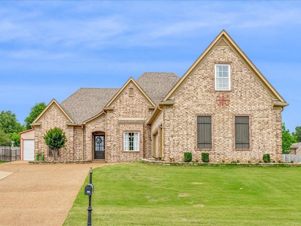 170 SNOWBELL CV, Oakland, TN 38060