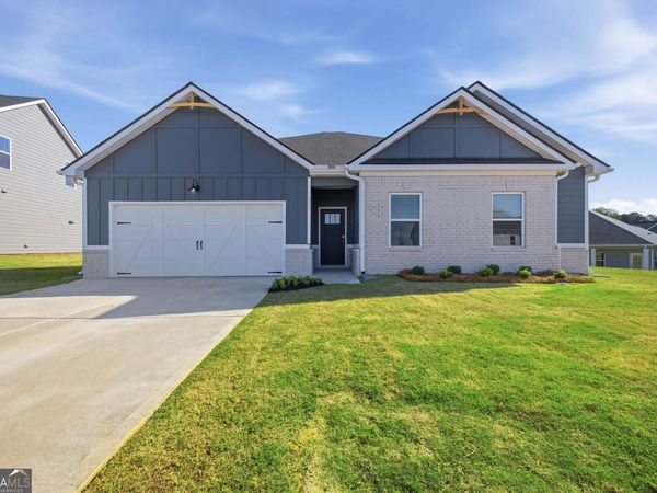 213 Agriculture Lane, Perry, GA 31069